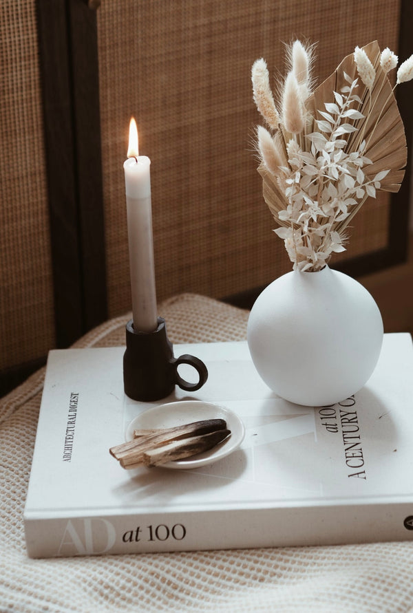 Loop Candle Holder